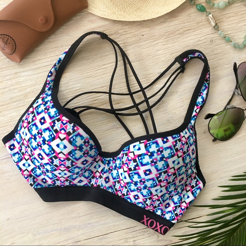 XOXO  👙 Sports Bra/Swim Top 34B
